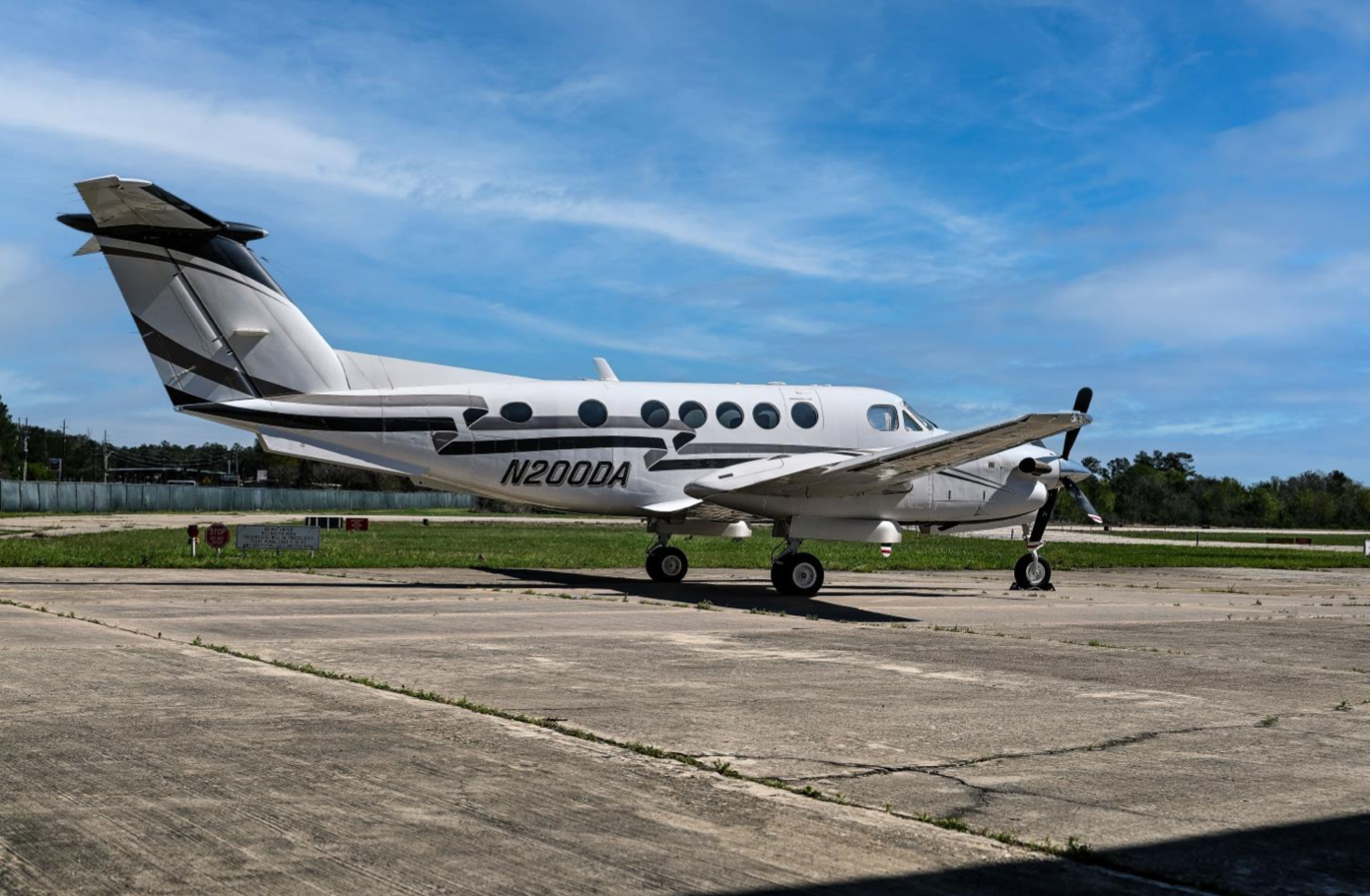 beechcraft king air b200 price