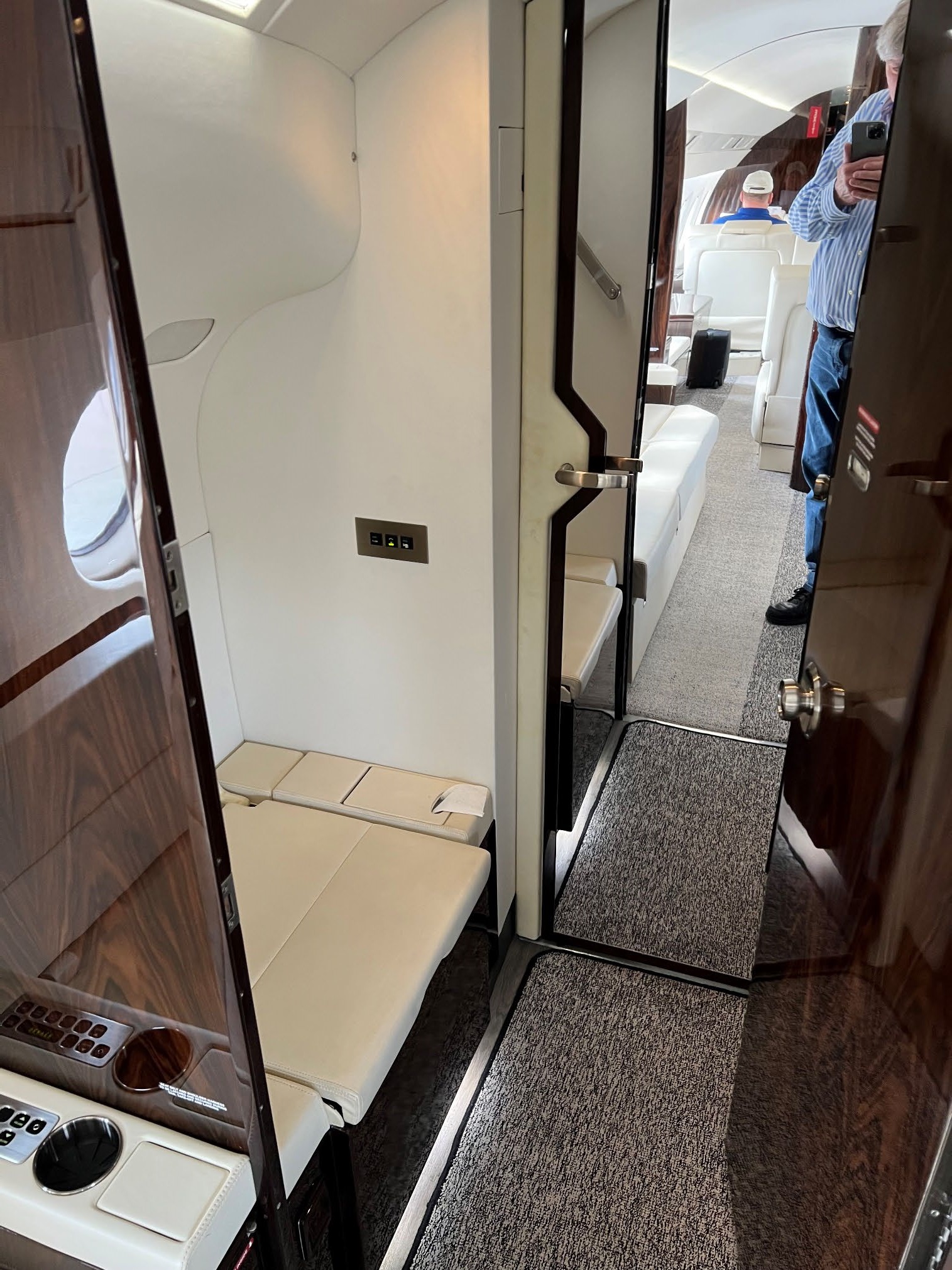 1988 Dassault Falcon 900B for sale