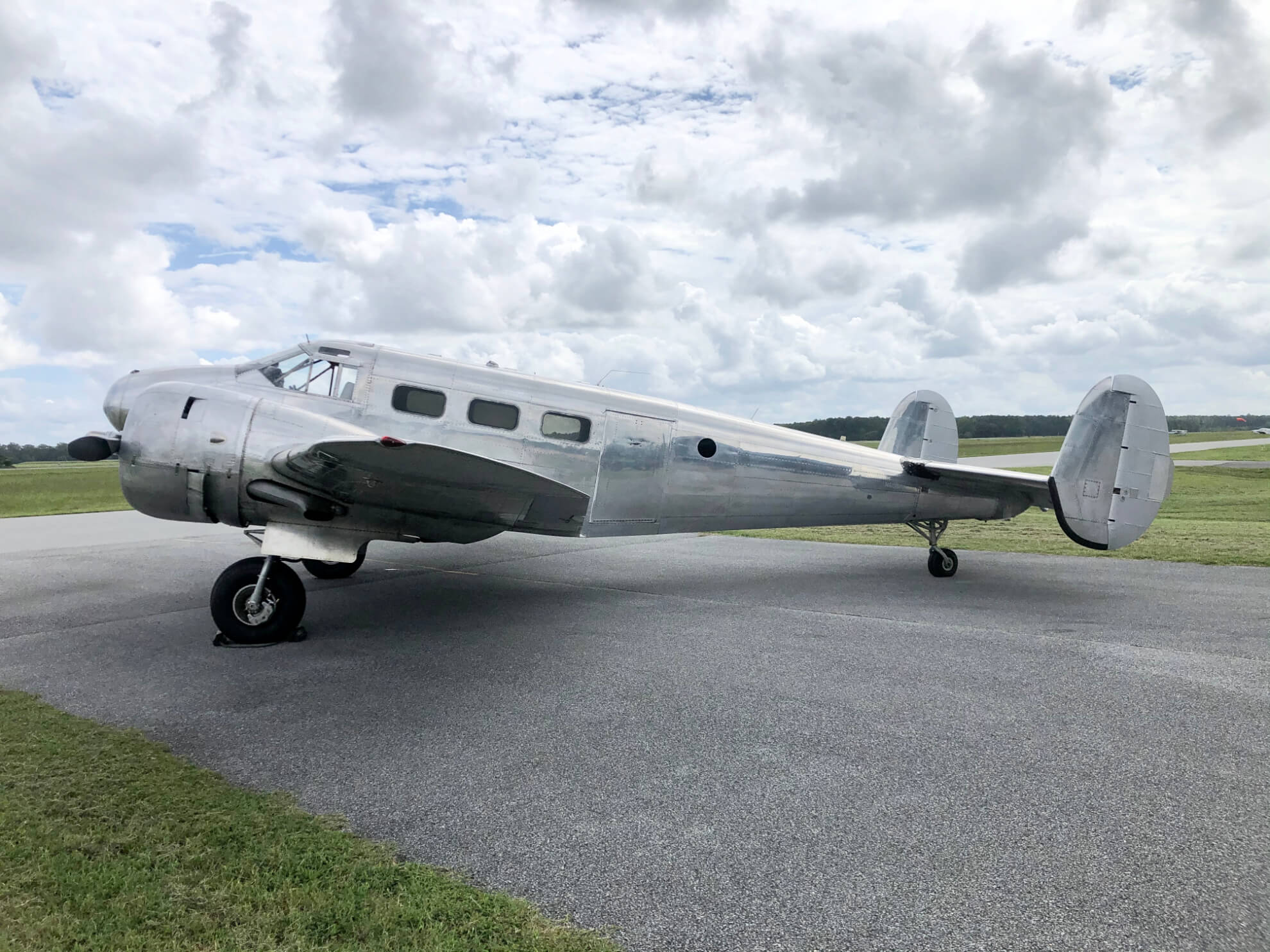 1952 Beechcraft C-45H