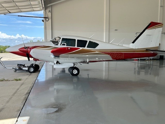 1980 Piper Aztec PA-23-250F