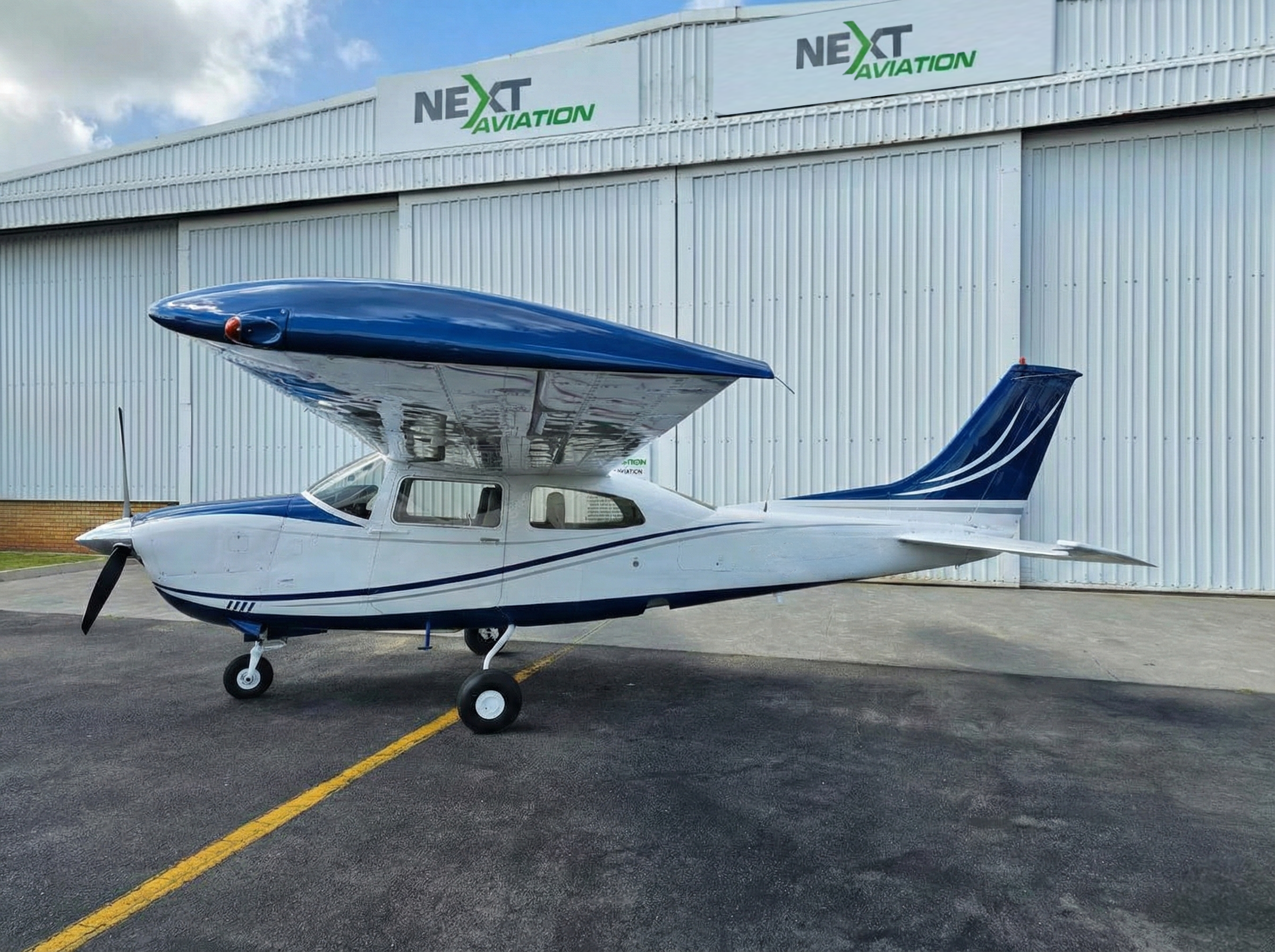  Cessna T-210