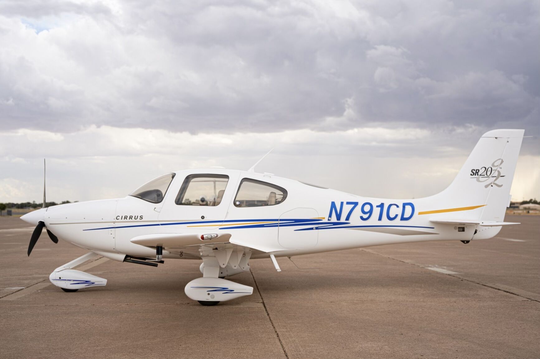 Cirrus SR20-G2